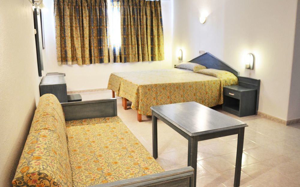 Hotel Apartamentos Vibra Central City - Adults Only Sant Antoni de Portmany Zewnętrze zdjęcie