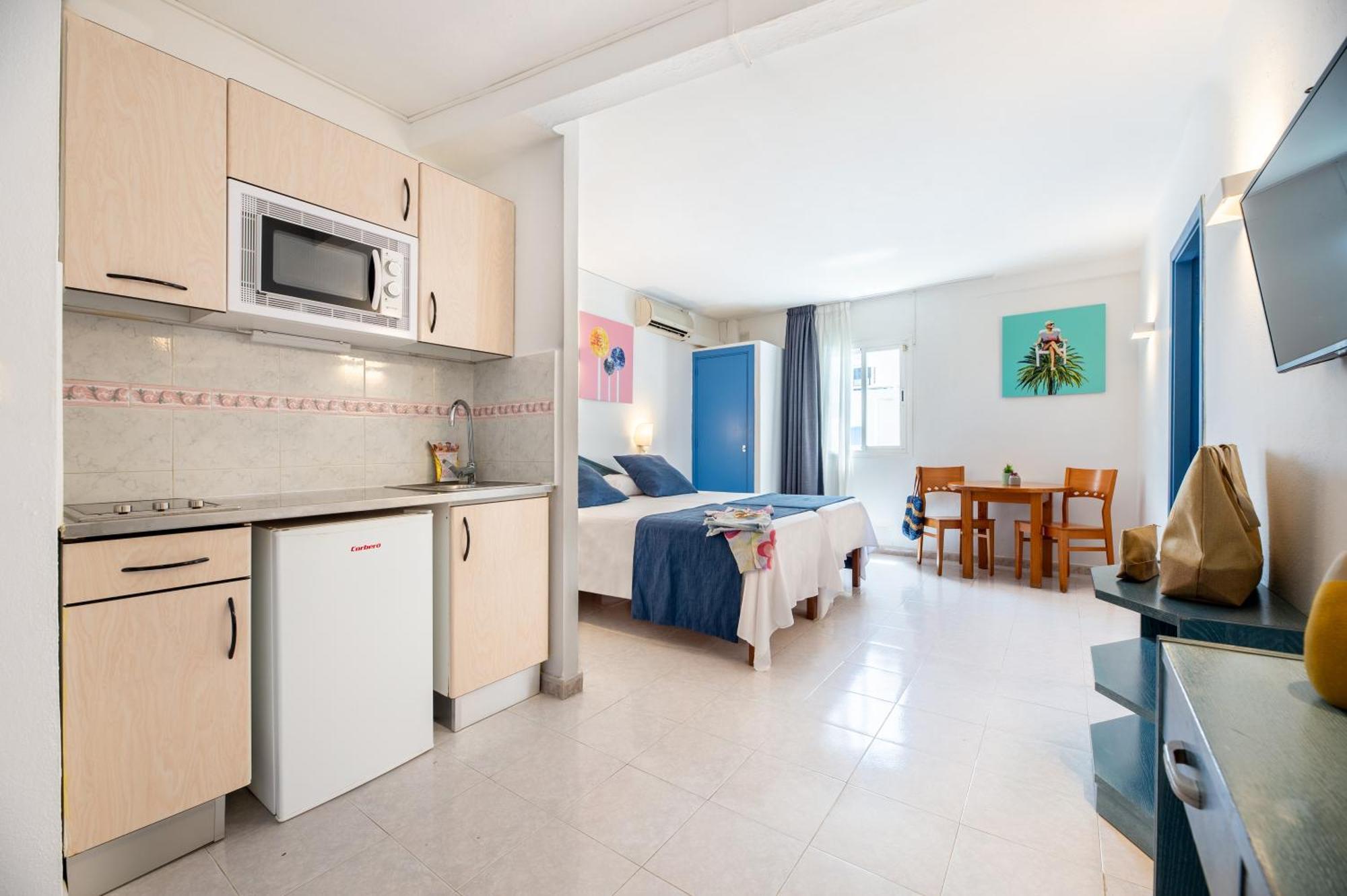 Hotel Apartamentos Vibra Central City - Adults Only Sant Antoni de Portmany Zewnętrze zdjęcie