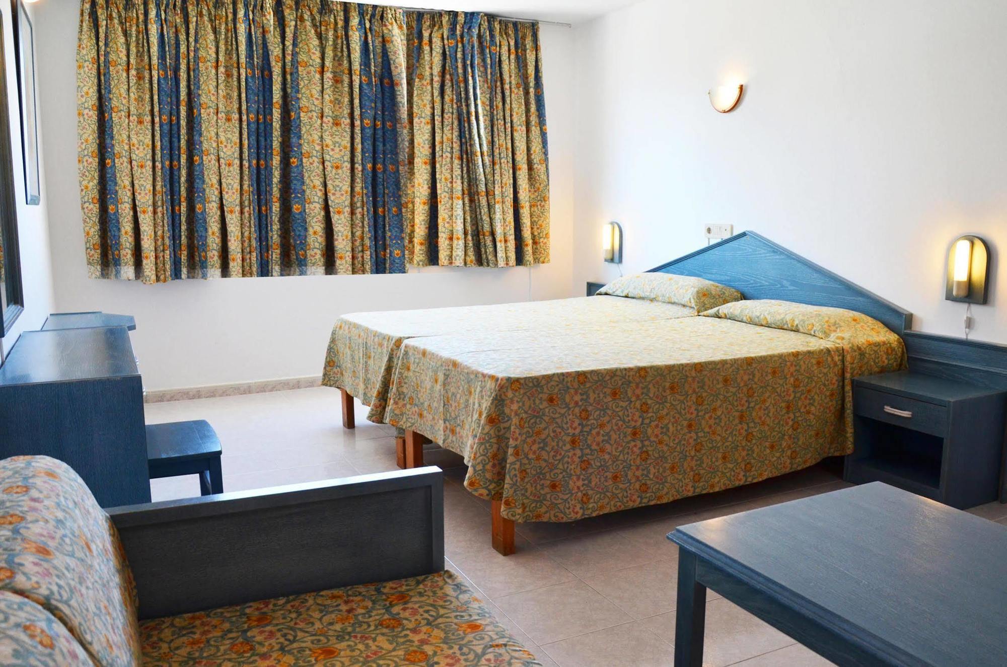 Hotel Apartamentos Vibra Central City - Adults Only Sant Antoni de Portmany Zewnętrze zdjęcie